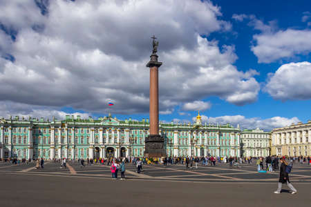 St. Petersburg, Russia - September, 05, 2021: Alexander Column on Palace Square near the Hermitage Museum in the center of St. Petersburg.のeditorial素材