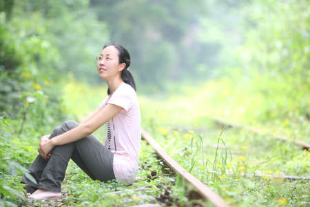 leisure life girls photos, green environment, portraitの写真素材