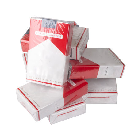 cigarette box isolated on white background.の写真素材