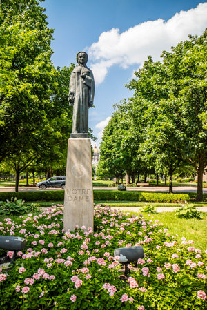 Notre Dame, IN, USA - July 1, 2018: The inside premises of the campus and gardenのeditorial素材