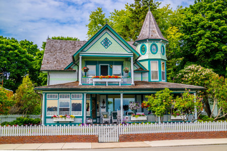 Chicago, IL, USA - July 8, 2018: A random classic and colorful beautiful houseのeditorial素材