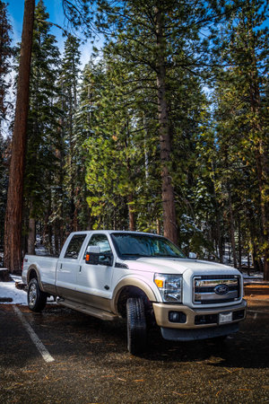 Yosemite National Park, CA, USA - October 20, 2017: The F350 Ford parked along the preserve parkのeditorial素材