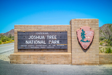 Joshua Tree NP, CA, USA - April 21, 2017: A welcoming signboard at the entry point of preserve parkのeditorial素材