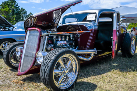 Lincoln, MT, USA - July 26, 2019: A well maintained vintage brown Ford vehicleのeditorial素材