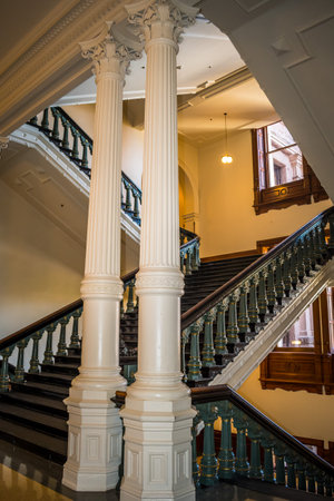 Austin, TX, USA - March 9, 2019: The large hallways of the inside building of Texas State Capitolのeditorial素材