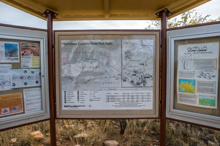 Kartchner Caverns SP, AZ, USA - November 9, 2019: The Kartchner Caverns State Park Trailのeditorial素材