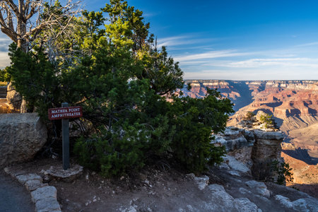 Glen Canyon NR, AZ, USA - Oct 8, 2020: The Mather Point Amphitheaterのeditorial素材