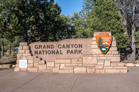 Grand Canyon NP, AZ, USA - Oct 11, 2020: A welcoming signboard at the entry point of the preserve parkのeditorial素材