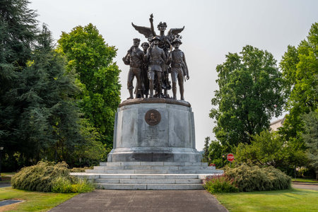 Olympia, WA, USA - Aug 13, 2021: On the Memories of the Citizen of state Stone Markerのeditorial素材