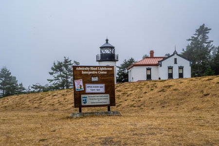 Whidbey Island, WA, USA - August 20, 2021: Admirality Head Lighthouse Interpretive Centerのeditorial素材