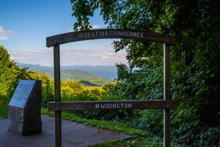 Highlands, NC, USA - July 31, 2022: A welcoming signboard at the entry point of the placeのeditorial素材
