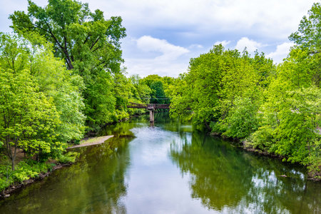 River Falls, WI, USA - June 5, 2022: Kinnickinnic Trail White Pathwayのeditorial素材