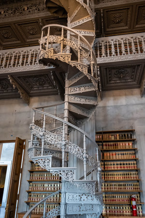 Nashville, TN, USA - July 6, 2022: The large hallways inside the building of Tennessee State Capitolのeditorial素材