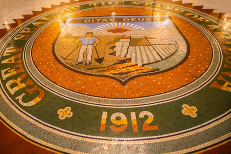 Phoenix, AZ, USA - Nov 3, 2022: The large hallways of the inside building of Arizona State Capitolのeditorial素材