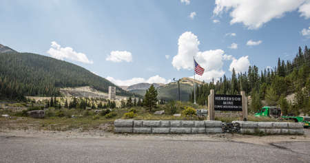 Henderson Mineのeditorial素材