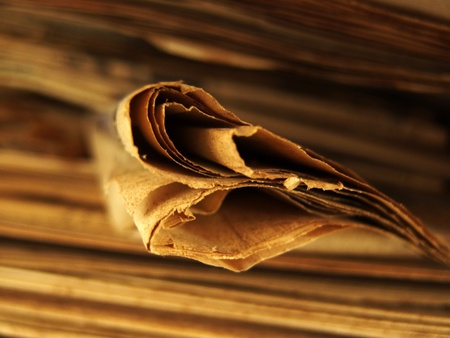 pile of old newspapers      の写真素材