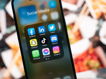 Galati, Romania - October, 03 2022: Mobile app icons of social media services are seen on a smartphone, including Facebook, LinkedIn, Twitter, Snapchat, TikTok, Discord, WhatsApp, Messenger, Instagram.のeditorial素材