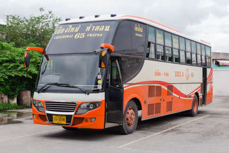 CHIANGMAI, THAILAND-19 JULY 2014: local bus in the city of Chiangmai. There is only one local line between Muang Chiangmai to Fang and Mae Ai district and depart from station every thirty minutes. July 19, 2014 in Chiangmai Thailand.のeditorial素材