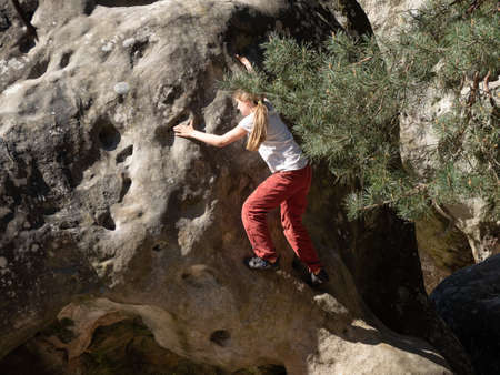 Climbing in Larchant, Fontainebleau, Franceのeditorial素材