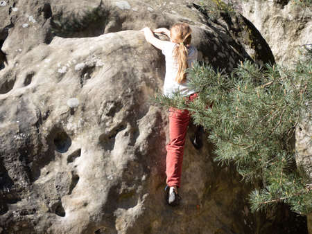 Climbing in Larchant, Fontainebleau, Franceのeditorial素材