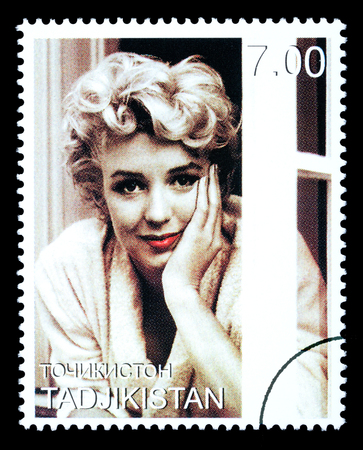 TADJIKISTAN - CIRCA 2000: A postage stamp printed in Tadjikistan showing Marilyn Monroe, circa 2000のeditorial素材