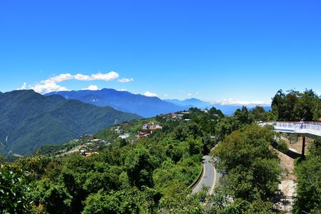 Cingjing Farm is known as the highest tableland farm in Taiwan and it's also named a "Misty Paradise".のeditorial素材