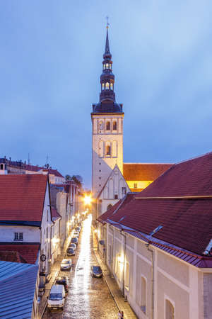 Night Old Tallinn roofs, Niguliste Church and Museum at Ruutli street, Estoniaのeditorial素材