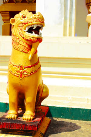 statuary lionの写真素材