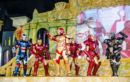 BANGKOK - MAY 25 : Cosplayer as characters Iron man in Oishi World Cosplay Fantastic 7 on May 25, 2013 at Central World, Bangkok, Thailand.のeditorial素材