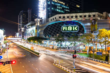 BANGKOK - DEC 4 : MBK's most famous shopping mall in Thailand on December 04,2015 at Bangkok,Thailandのeditorial素材