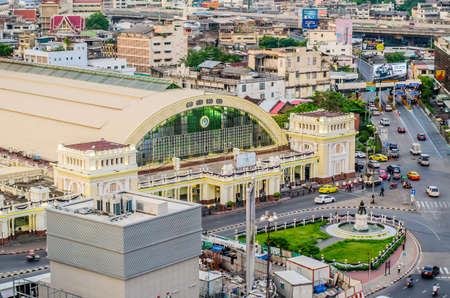 Bangkok, Thailand - May 22, 2017 : Sunshine morning time of Bangkok city. HualampongThe railway central station in Bangkok during sunset, on May 22, 2017.のeditorial素材
