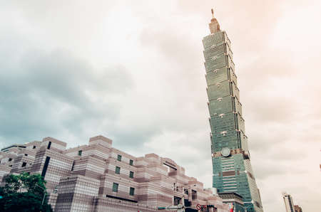 TAIPEI, TAIWAN - May 15, 2019 : Taipei 101 Skyscraper in Taipei, The building ranked world's tallest from 2004 until 2010.のeditorial素材