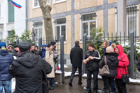 Frankfurt am Main, Germany - March 18 2018. Waiting for the chance to vote: Queue of the voters in front of the Russian Consulate during the election of Russian President 2018のeditorial素材