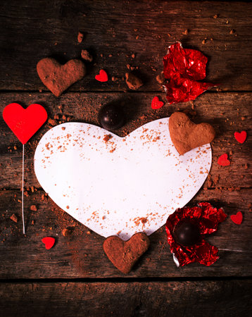 blank heart shape paperの写真素材