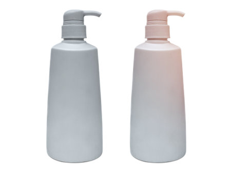 blank shampoo bottle on white isolated backgroundの写真素材