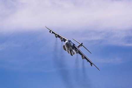 2025 Changchun Airshow: Y-20A Tanker Aircraft Performs Flight Demonstration