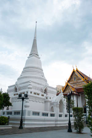 white Buddhist dagoba  stupa の写真素材