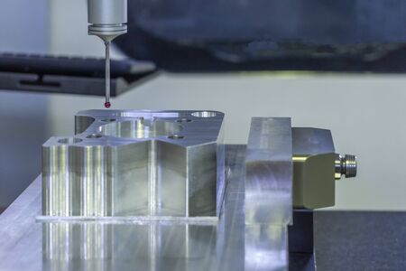 CMM machine measuring aluminum qc check workpieces