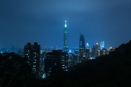 Taipei, Taiwan evening skyline.の写真素材