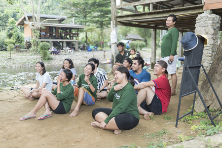 Nakhonnayok THAILAND - December 12, 2016 : Young people playing a team with nature locations to Team building on December 12, 2016 in Nakhonnayok, Thailandのeditorial素材