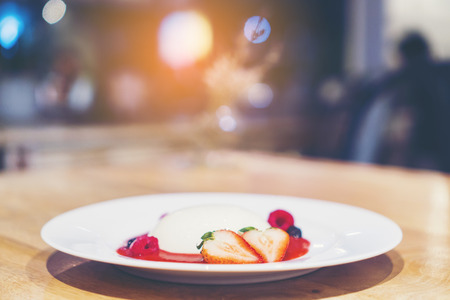 desert with strawberry and creamの写真素材
