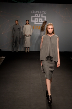Bangkok - April 17  A Model walks the runway at Divulge   The final collection of the graduates show from the Fashion Department of Decorative Arts, Silpakorn University on Apirl 17,2013 in Bangkokのeditorial素材