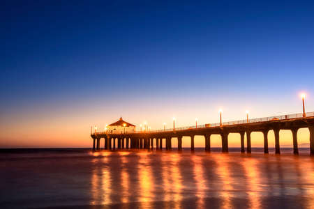 Manhattan Beach Pier at sunset, Los Angeles, Californiaの写真素材