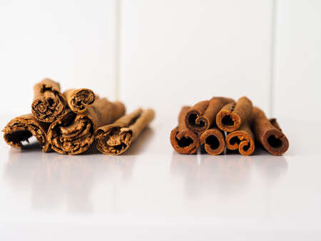 Chinese cassia and ceylon cinnamon bark sticks.の写真素材