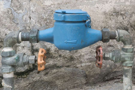 blue water meter valve send water to house