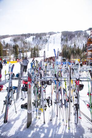 VAIL, USA, FEBRUARY, 13th 2015: SkIers and lift during ski season in Vail, Coloradoのeditorial素材