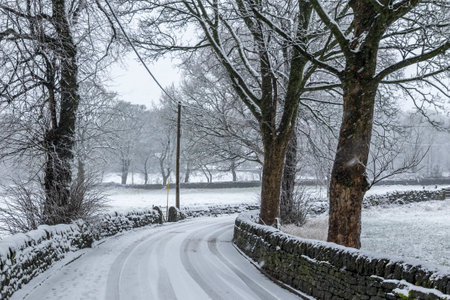 Snow covers the roads, Yorkshire UKの写真素材