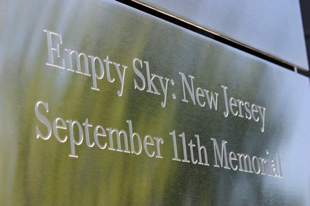 The sign to the NJ September 11th Memorial in Liberty State Parkのeditorial素材