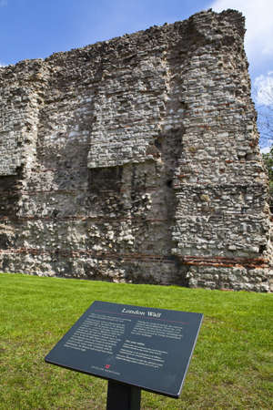 London Wall was the defensive structure built around London by the Romans (in the late 2nd or early 3rd century).のeditorial素材
