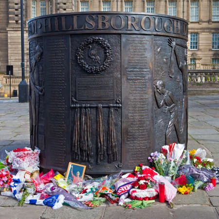A Memorial in Liverpool City Centre, dedicated to the 96 victims who lost their lives during the Hillsborough stadium disaster in 1989.のeditorial素材